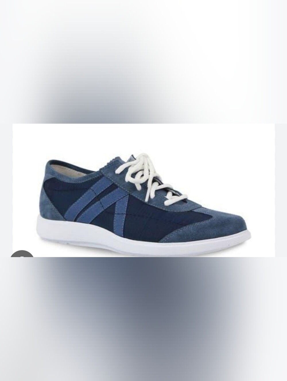 Size 10.5 Women's Munro Clemen's Casual Lace-Up Sneakers Navy Blue Retail 200$